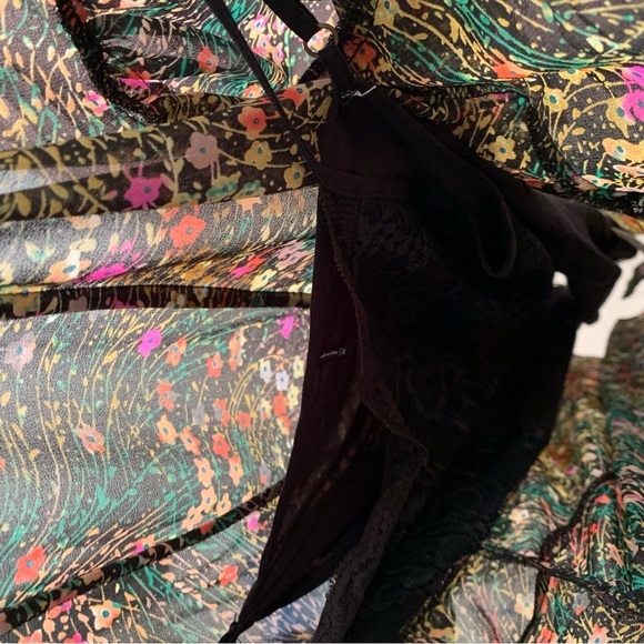 Anthropologie Valencia Akemi + Kin Women's Black Floral Button Front Midi Dress - Picture 6 of 10